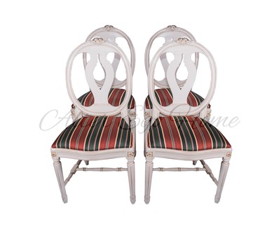 Антикварный комплект стульев из Швеции