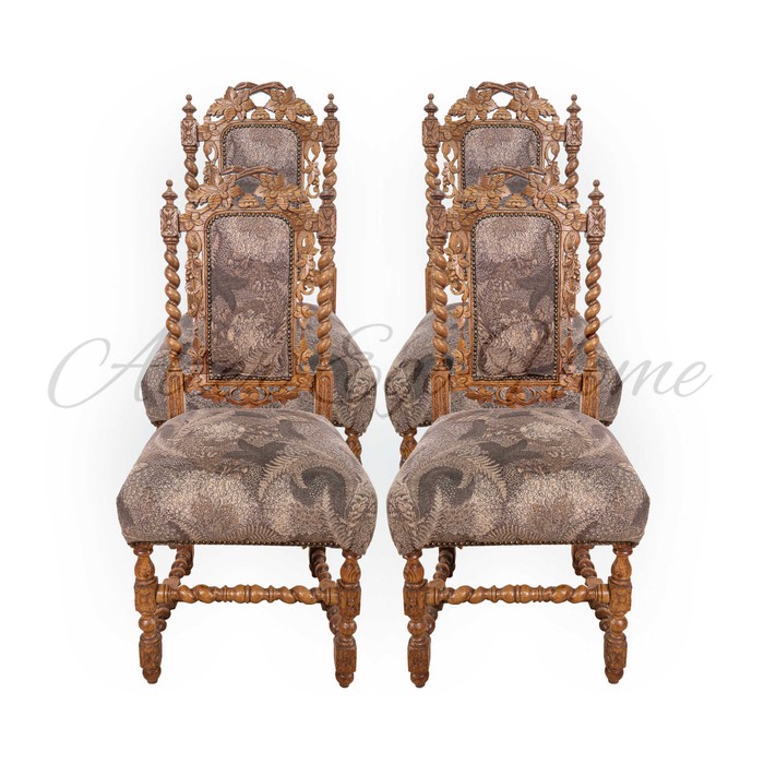 Комплект антикварных стульев с резными композициями 1860-х гг.