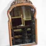 Антикварное настенное зеркало с резным навершием 1880-х гг.