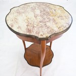 Антикварный консольный столик с мраморной столешницей