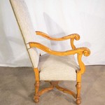 Антикварное кресло в барочном стиле 1900-х гг.