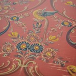 Столик кофейный в эклектическом стиле с флоральной росписью