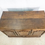 Антикварный полушкаф из дубового массива 1790-х гг.