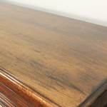 Антикварная дубовая консоль с точеными ножками 1940-х гг. 