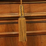 Антикварный одночастный буфет с резным навершием 1870-х гг. 