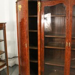 Антикварный книжный шкаф с наборным фасадом дверец 1860-х гг. 