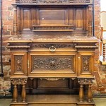 Антикварный сервант с мраморной столешницей и гротесками 1860-х гг. 