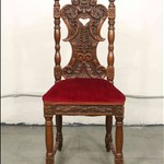 Антикварный резной стул с антропоморфным маскароном 1850-х гг. 