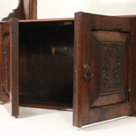 Антикварный навесной шкафчик с зеркальным полотном 1900-х гг. 