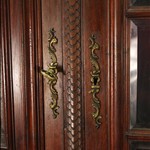 Антикварный буфет с резным декором 1860-х гг. 