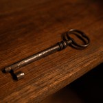 Антикварный свадебный шкаф светлого дуба 1780-х гг. 
