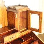 Антикварное бюро в стиле неорококо 1850-х гг. 