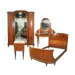 Комплект антикварной ореховой мебели для спальни 1870-х гг.  