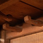 Антикварный двухъярусный шкаф из дуба 1820-х гг