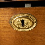 Антикварный шкаф в стиле неоклассицизм 1800-х гг.