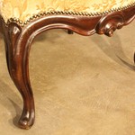 Антикварное кресло с круглой спинкой тёмного дуба 1880-х гг. 