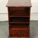 Антикварная тумбочка с фигурной линией столешницы 1950-х гг. 