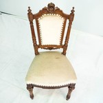 Антикварный ореховый стул из Германии