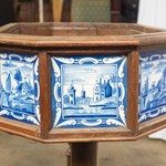 Антикварная жардиньерка с керамическим декором 1860-х гг. 
