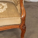 Антикварная кушетка в стиле неорококо 1850-х гг. 
