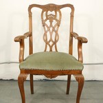 Пара антикварных кресел в стиле Томаса Чиппендейла 1890-х гг. 