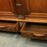 Антикварный дубовый сервант 1840-х гг. 