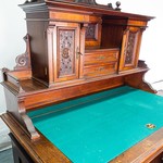 Антикварный письменный стол с отделением для бумаг 1860-х гг.