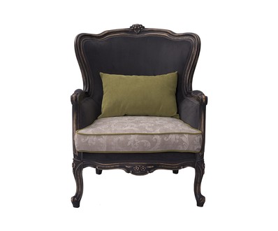 Классическое кресло в стиле Людовика XIV