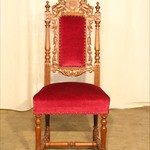 Комплект из 4-х антикварных стульев с гербовым щитком на навершии 1850-х гг. 