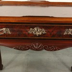 Антикварный чайный столик в стиле Чиппендейл 1940-х гг. 