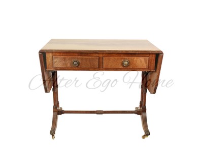 Антикварный столик с откидными полами 1940-х гг. 