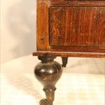 Антикварная газетница 1840-х гг. 