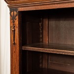 Антикварный шкаф в стиле необарокко 1880-х гг.