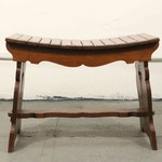 Антикварный табурет с фигурным сидением 1920-х гг. 