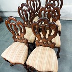 Комплект антикварных стульев с фигурными спинками 1860-х гг.