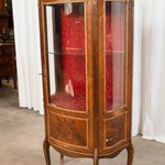 Антикварная витрина в стиле неоклассицизм 1930-х гг.