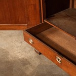 Антикварный шкаф в стиле неоклассицизм 1810-х гг. 
