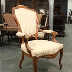 Антикварное кресло в стиле неорококо 1850-х гг. 
