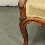 Антикварное кресло с резным навершием 1840-х гг. 