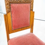 Комплект старинных стульев с розовой обивкой
