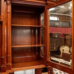 Антикварный ореховый буфет 1860-х гг. 