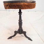 Антикварный  столик с мраморной столешницей