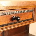 Антикварный консольный стол с точеными балясинами 1860-х гг. 