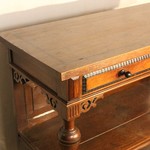 Антикварный консольный стол с точеными балясинами 1860-х гг. 