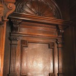 Антикварный немецкий буфет с раскрепованным фасадом и арочной нишей 1870-х гг. 