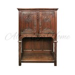 Антикварный поставец в неоготическом стиле 1910-х гг. 