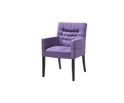 Стул-кресло для столовой сиреневого цвета