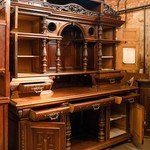 Антикварный буфет архитектурного типа 1850-х гг. 