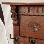 Антикварная настенная вешалка с зеркальной вставкой 1900-х гг. 