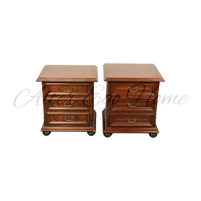 Пара антикварных прикроватных тумб 1960-х гг. 